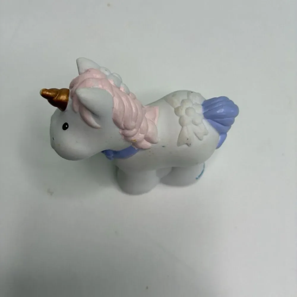 Fisher-Price LITTLE PEOPLE White Baby Unicorn 2003 Replacement Part